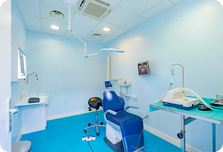 Salle de soins dédiée aux extractions et implantations immédiates